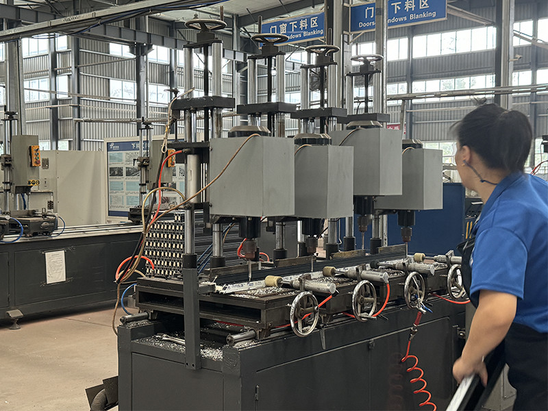 Shiny-Control Technology Develop (Beijing) Co., Ltd. Produktionslinie des Herstellers