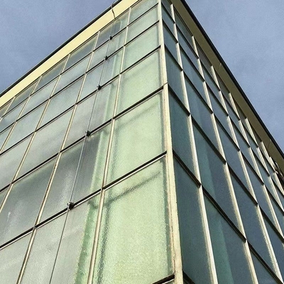 Standard-Flächenrahmen Vorhangwandsystem Gehärtetes Glas für Architektur